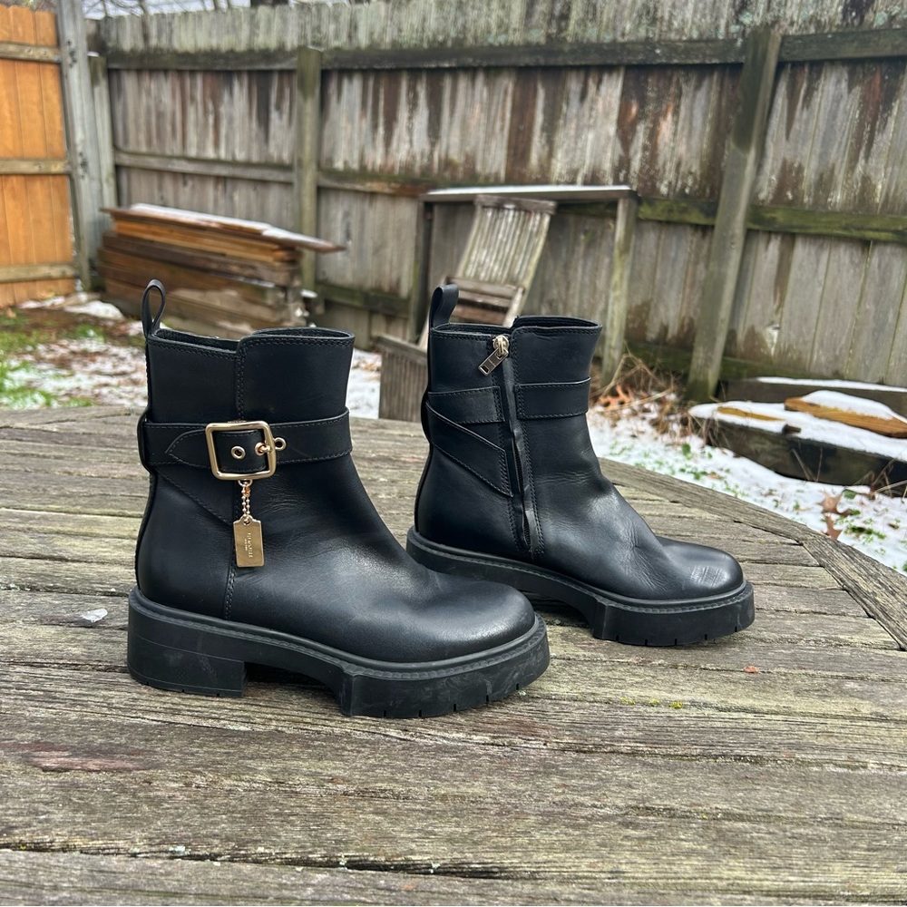 Coach Lacey Leather Lug-Sole Ankle Boots size‎ 5.5